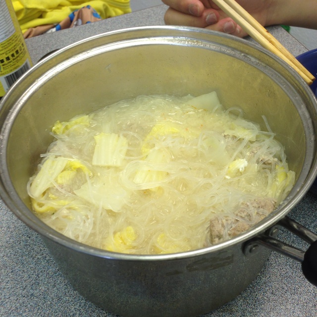 白菜丸子粉丝汤