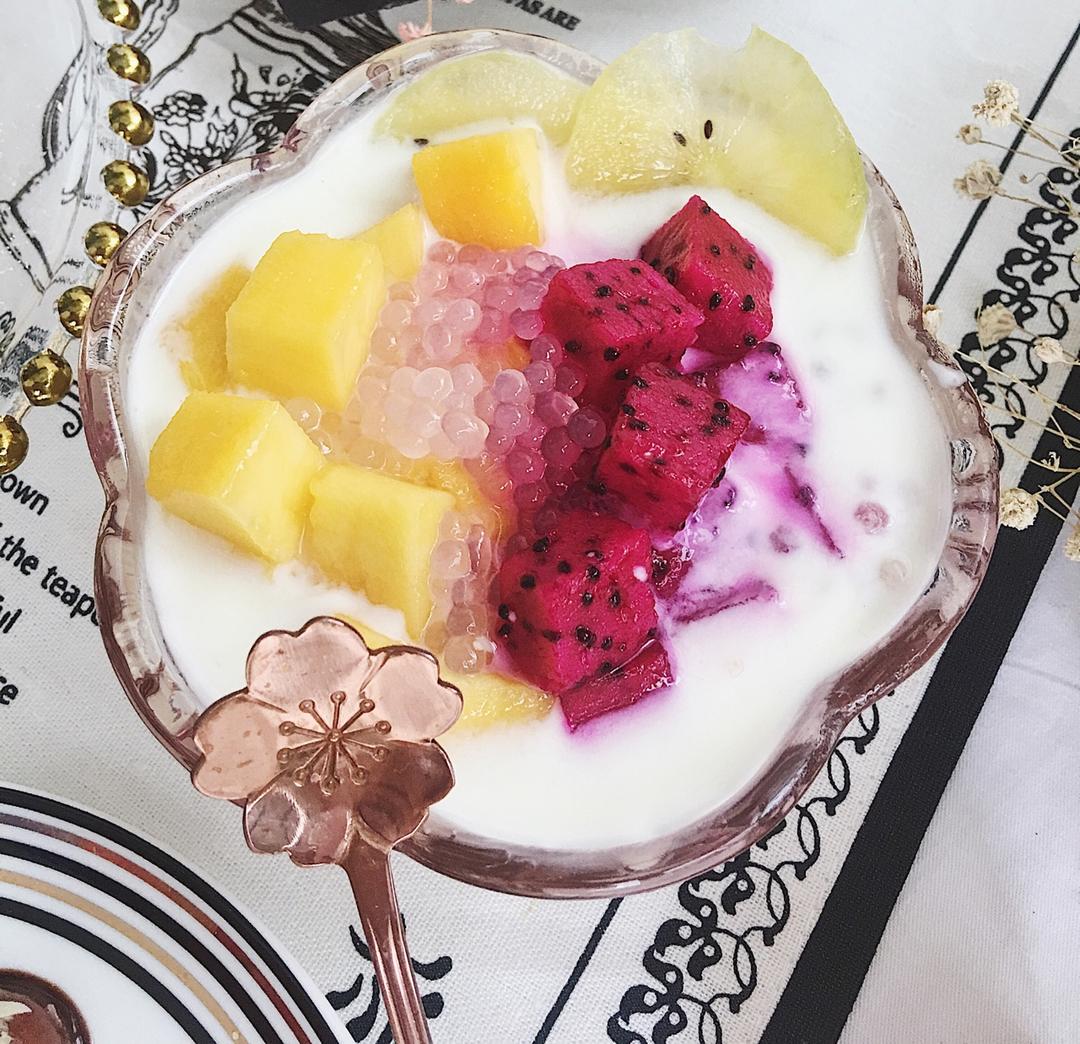 阿箸做的健康低脂芒果酸奶西米露