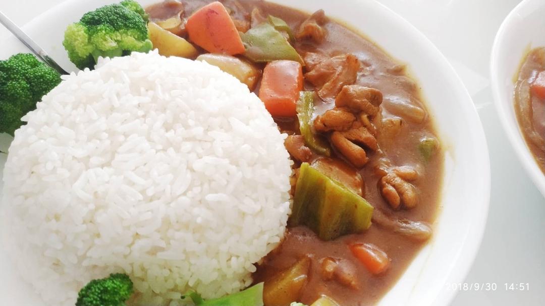 咖喱鸡肉饭