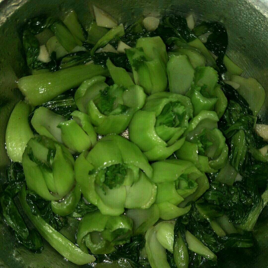 香煎无骨鸡腿（鸡腿去骨方法）