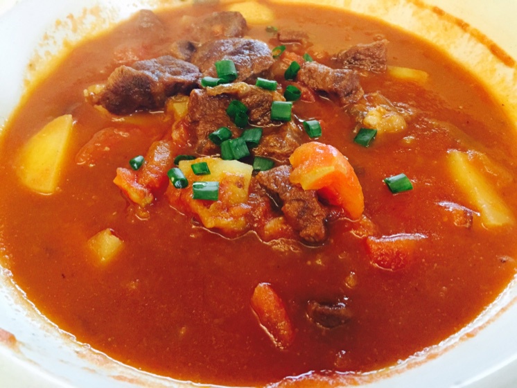 番茄土豆炖牛腩