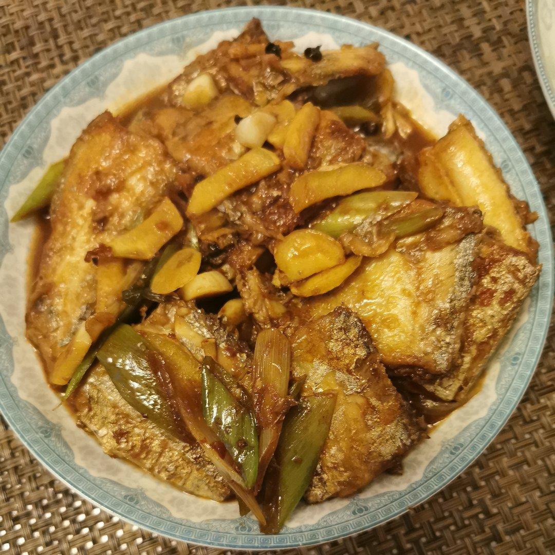 不太会做鱼也能做出超香的红烧带鱼