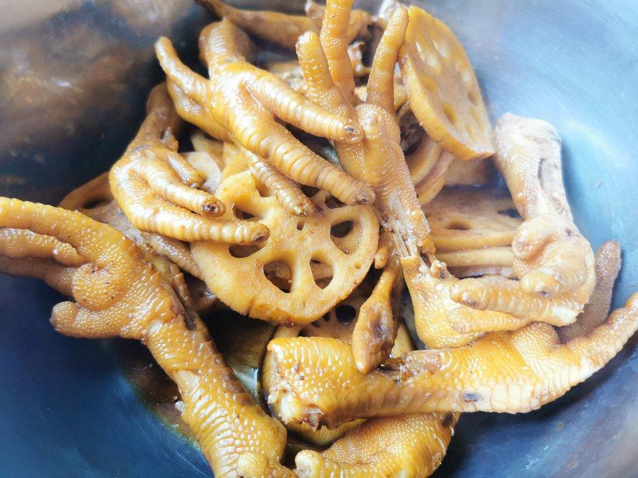 “销魂”卤鸡爪