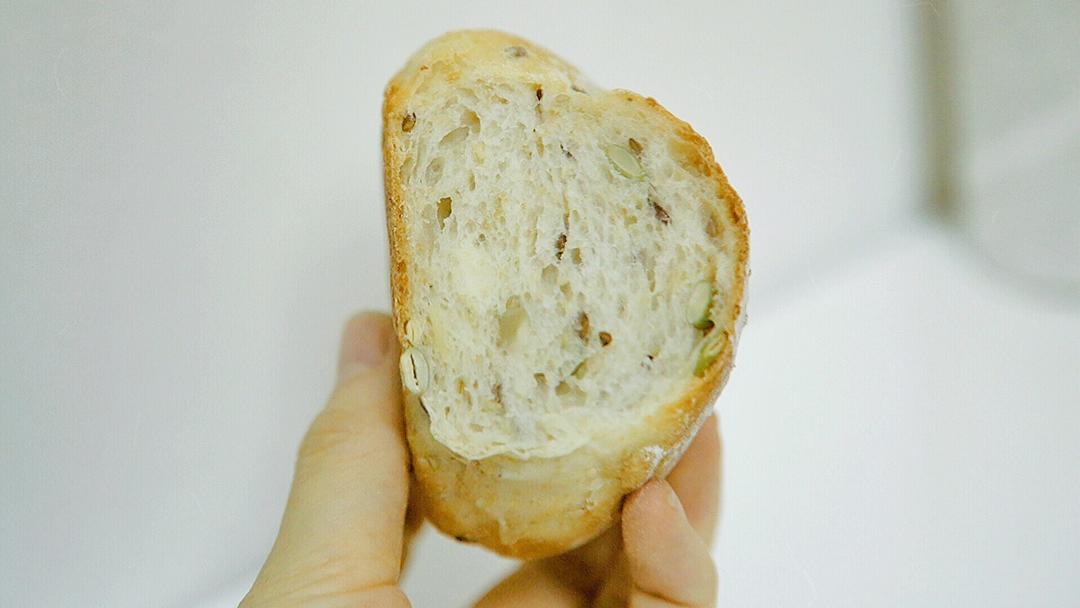 果粒多多全麦软欧包（无油低糖）