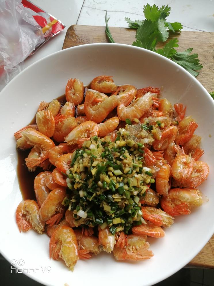 油爆河虾