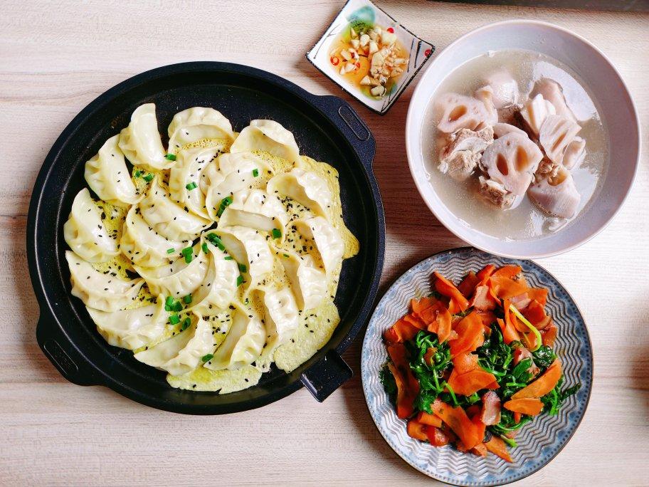 猪肉芹菜饺子