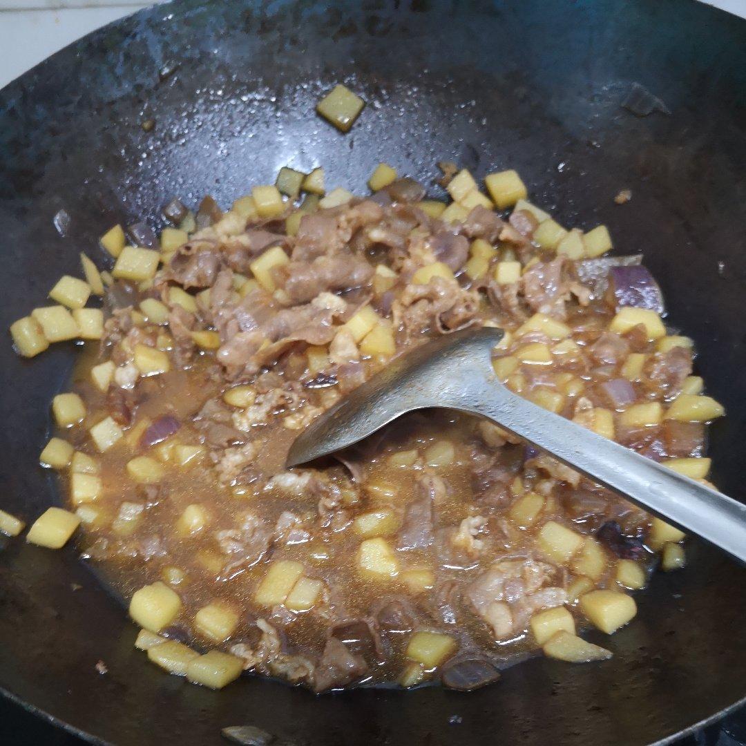 好吃到舔碗底的土豆肥牛拌饭
