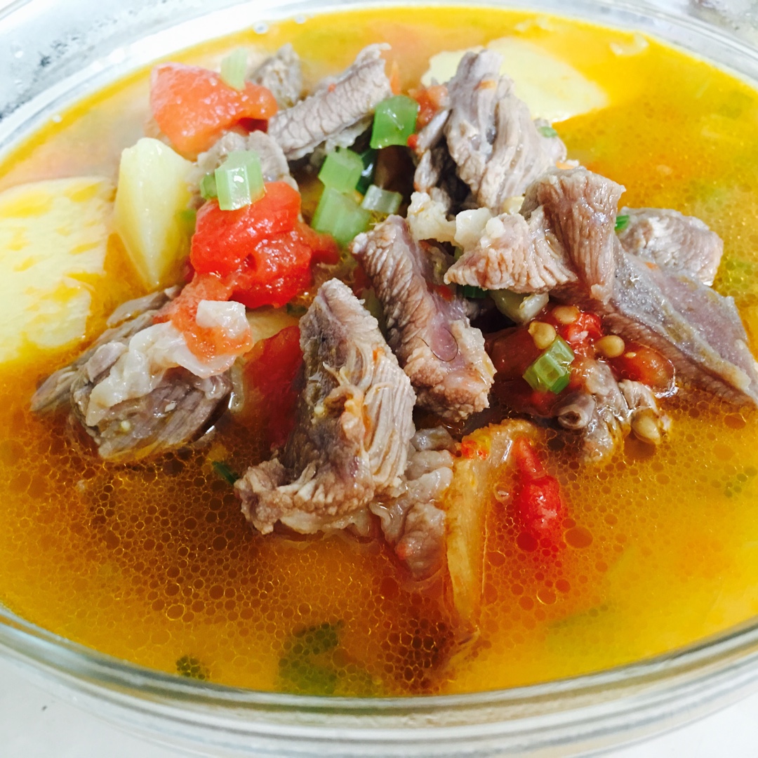 西红柿炖牛肉，酸酸的开胃菜