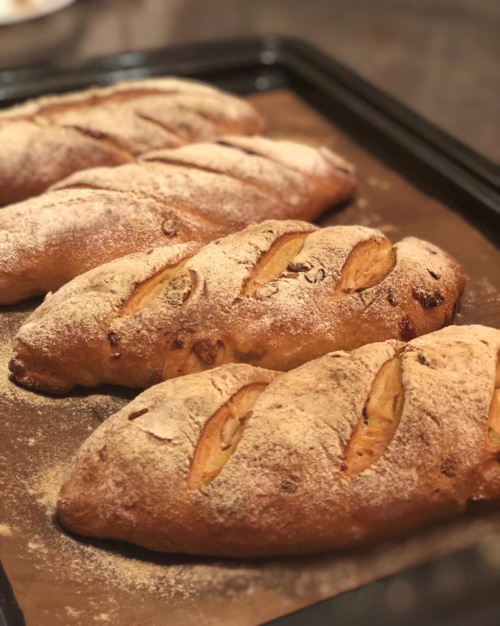 全麦红糖杂果软欧包