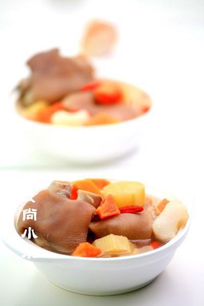 甘蔗木瓜猪蹄汤的做法