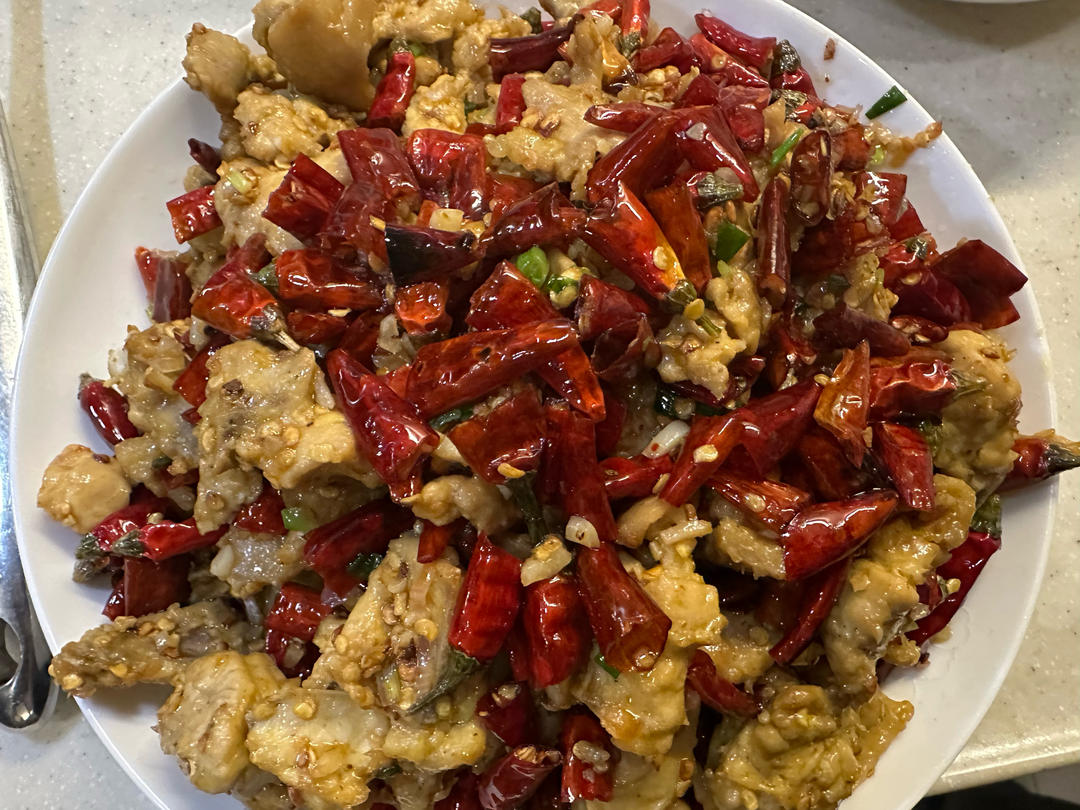 辣子鸡千万不要直接下锅炒，多加这1步，味道比饭店更好吃