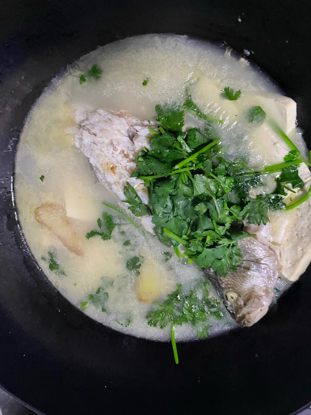 奶白鲫鱼豆腐汤|一条鱼最后的温柔