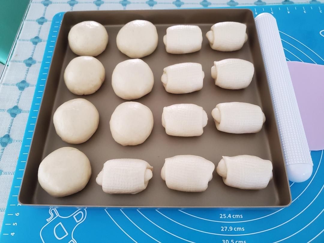 超软淡奶油小面包（餐包），一次发酵柔软拉丝，消耗淡奶油，持久柔软隔天不变硬