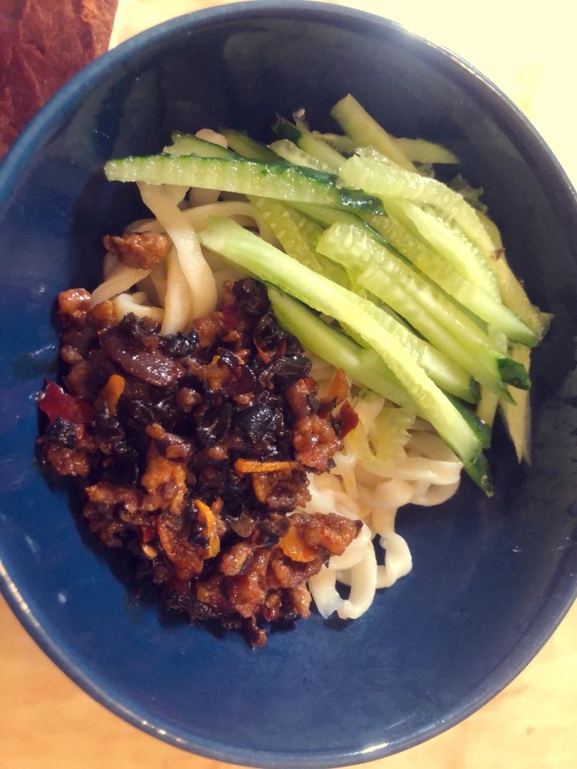 赵如雪做的自制杂酱面