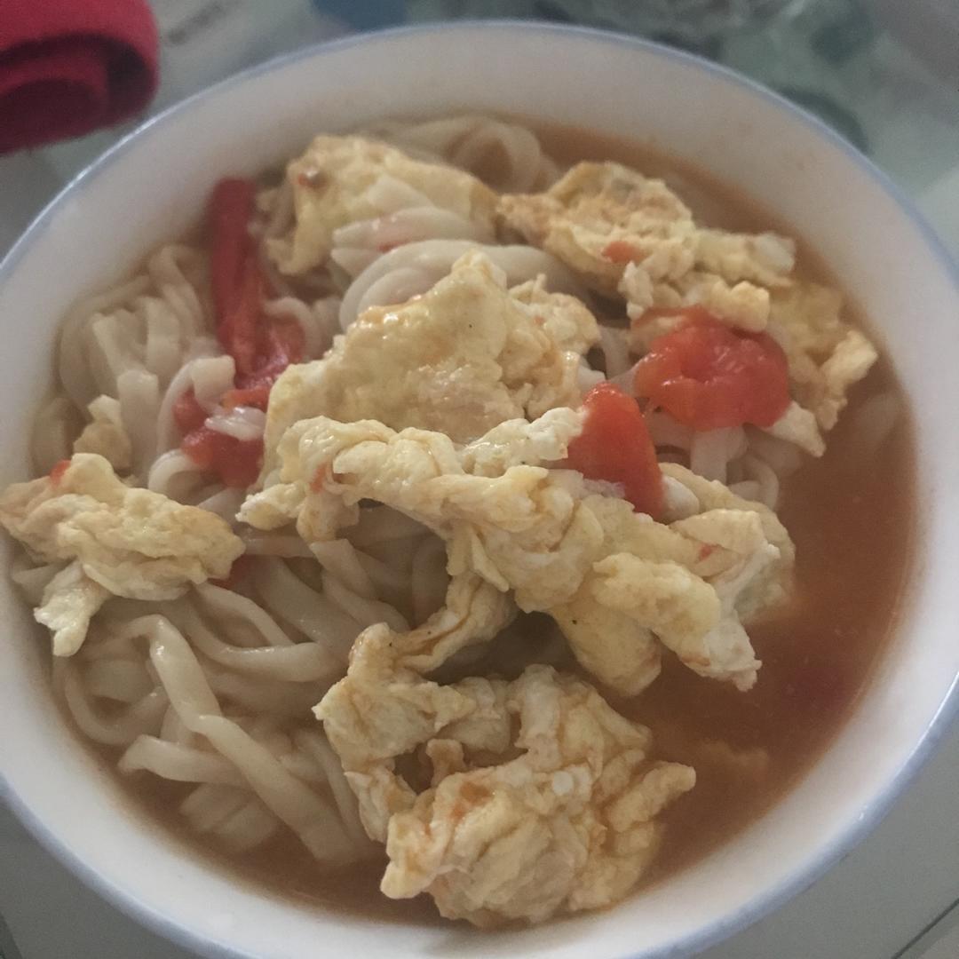 西红柿鸡蛋煮面条