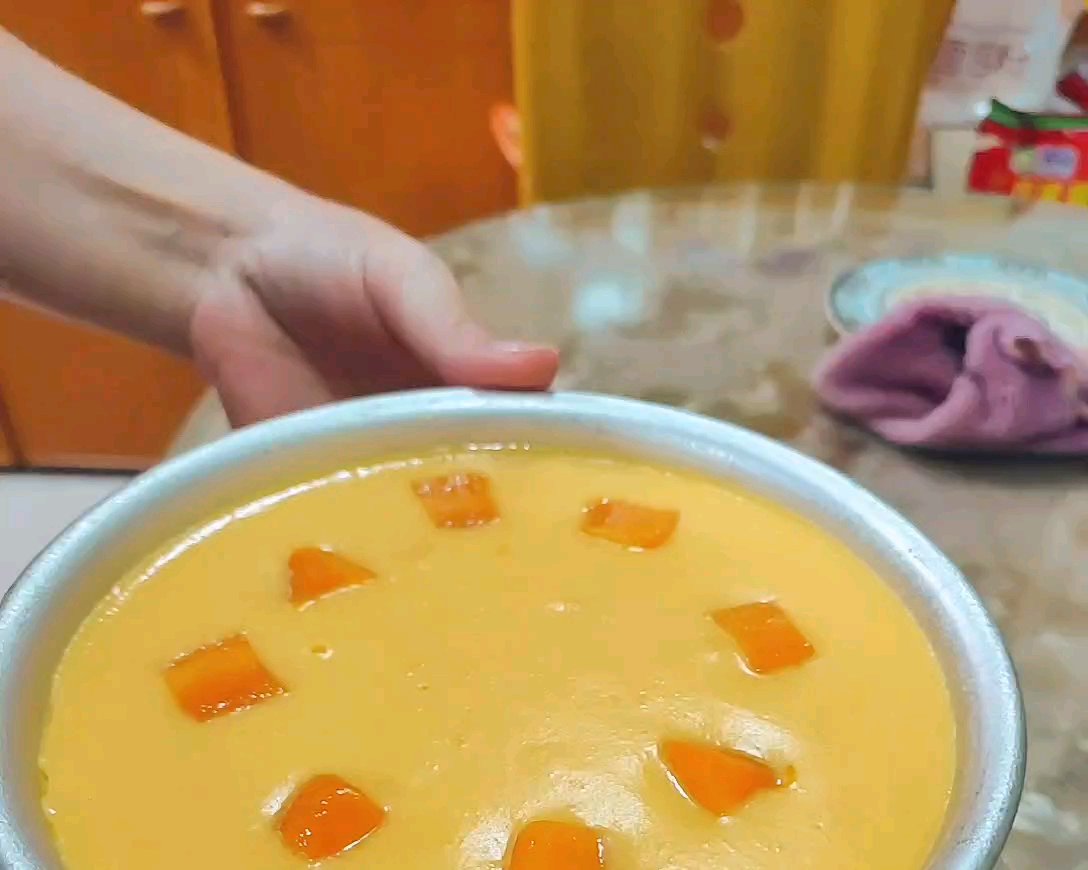 芒果酸奶慕斯的做法 步骤6