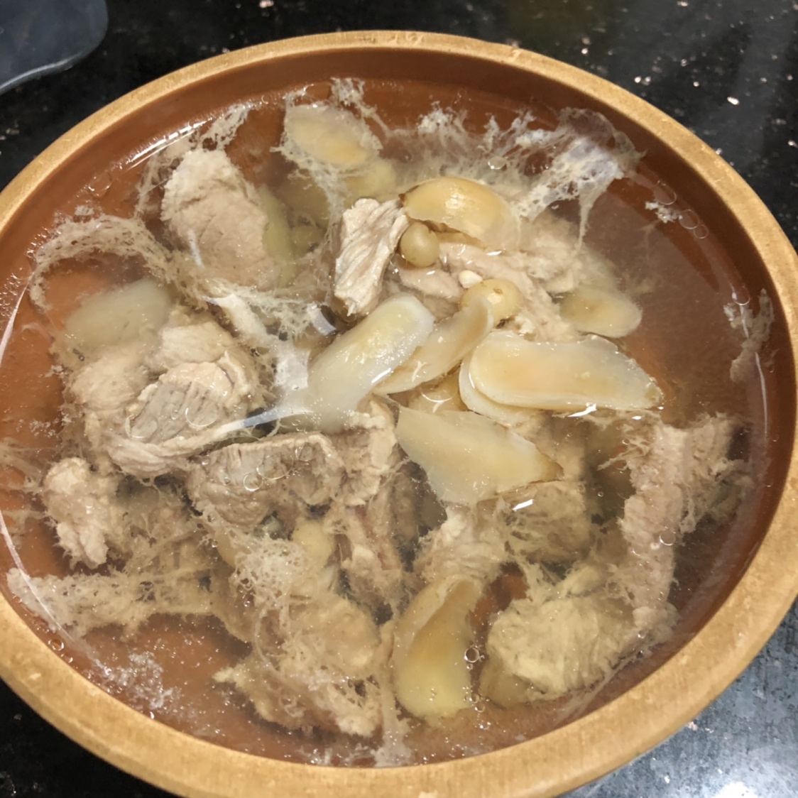 川贝百合瘦肉汤的做法