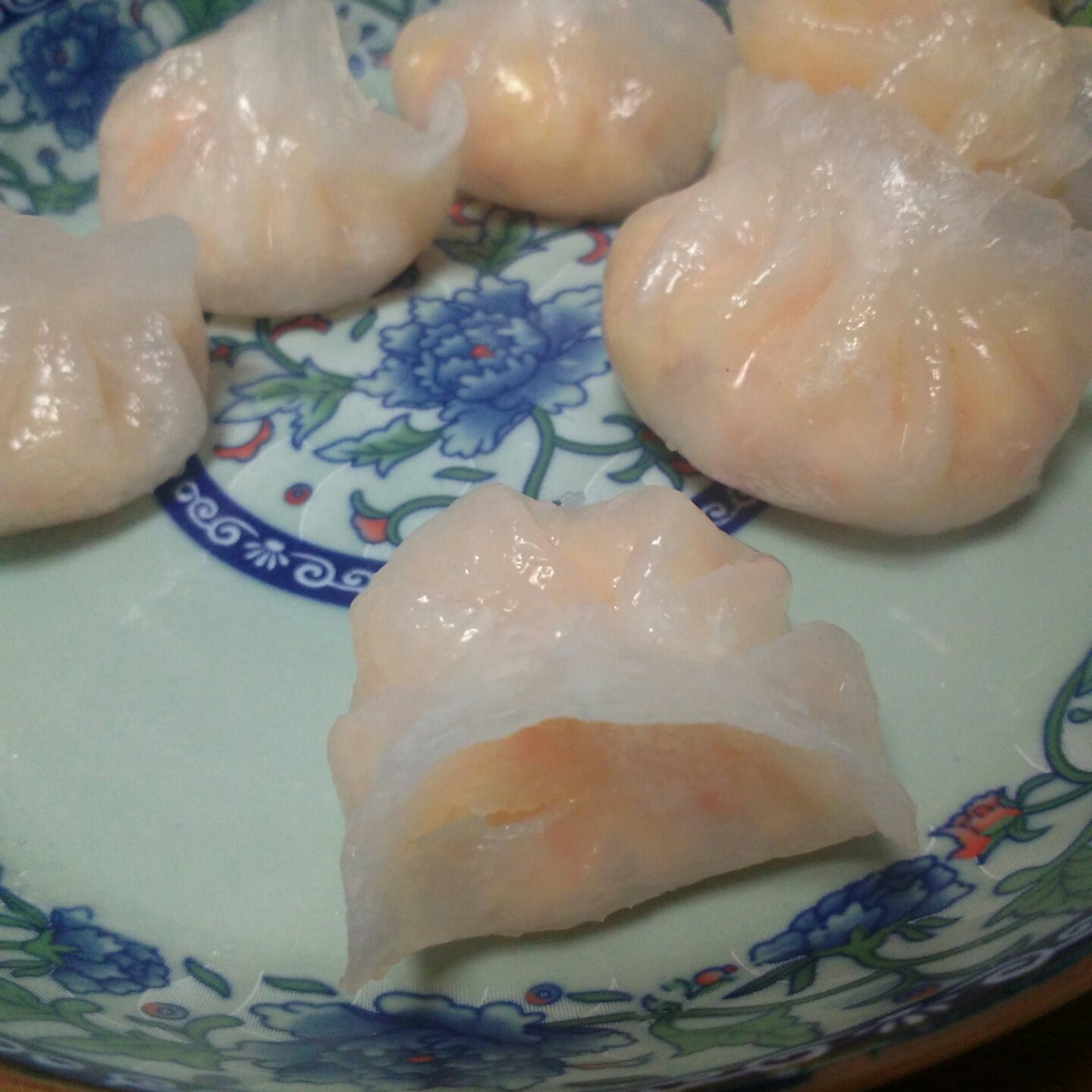 弯梳虾饺
