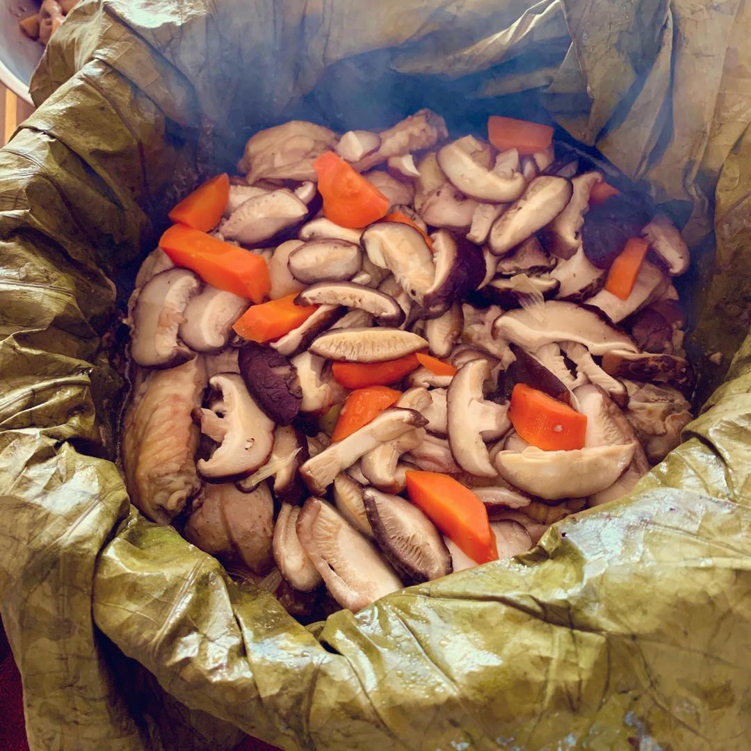 荷叶香菇蒸滑鸡