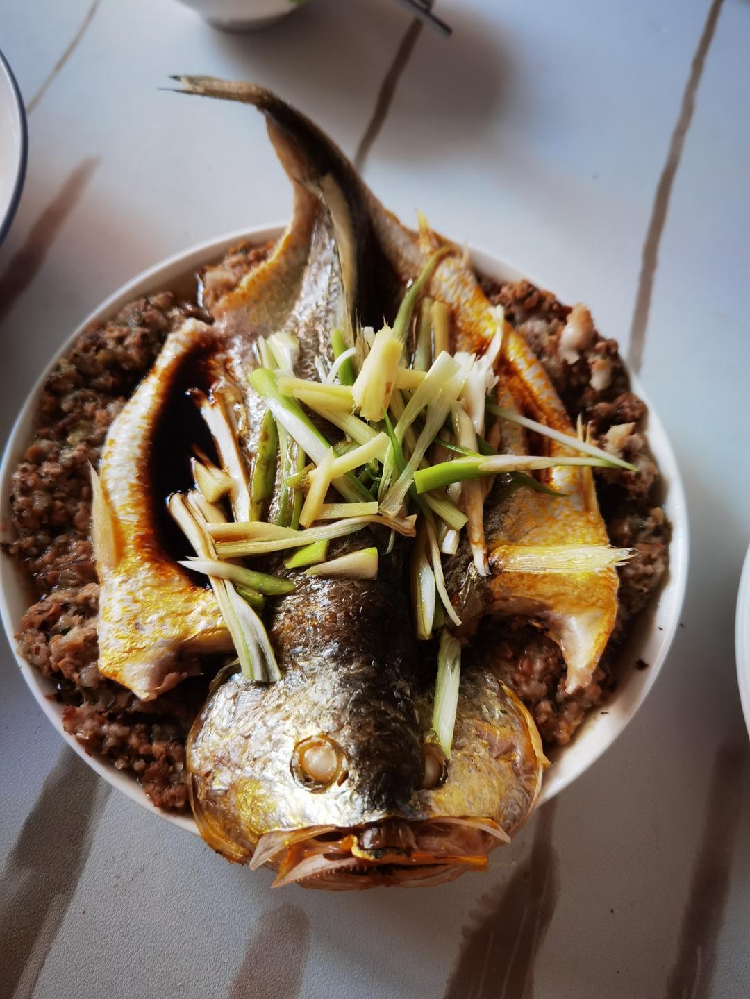 黄鱼蒸肉饼