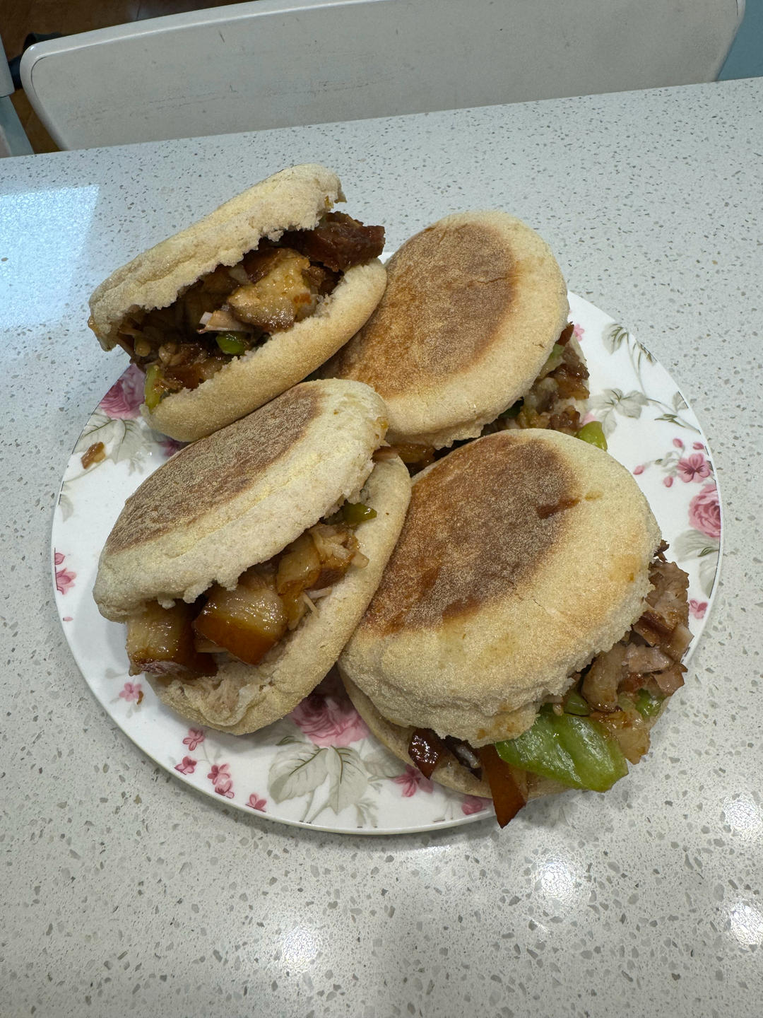 腊汁肉夹馍