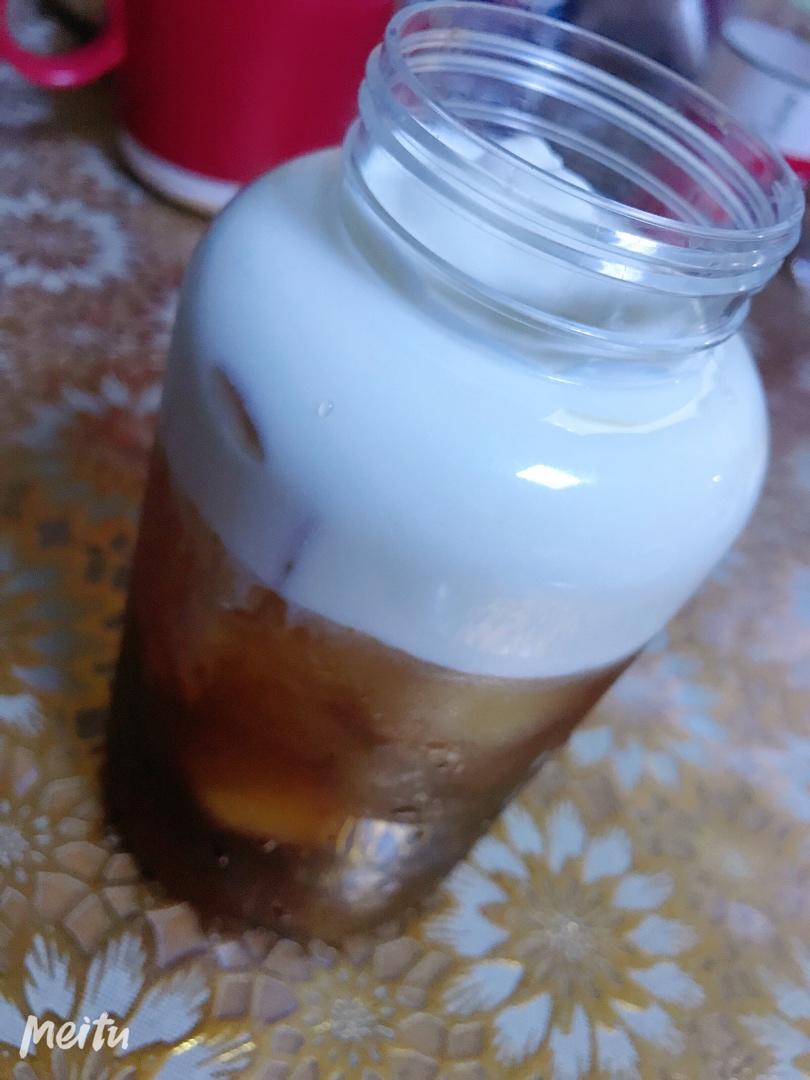 《Tinrry+》芝士奶盖茶