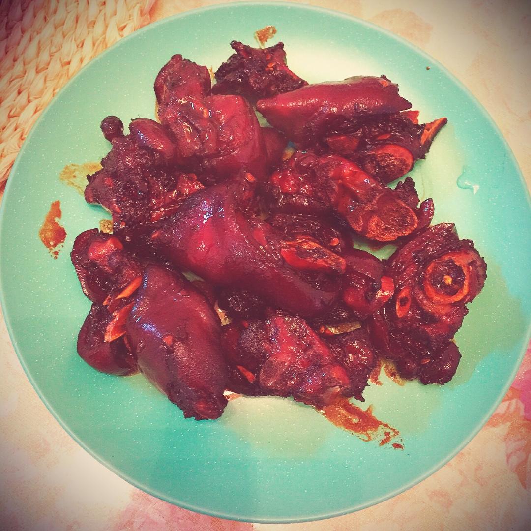 美味的家常菜：红烧猪蹄