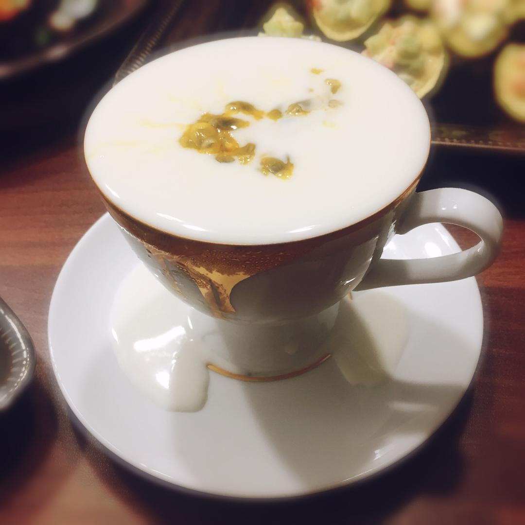 百香果酸奶意式奶冻<Passionfruit Yogurt Panna Cotta>