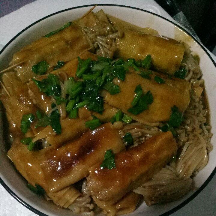 比肉还好吃的金针菇豆皮卷
