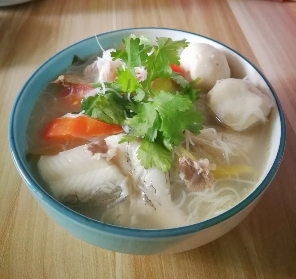 豆腐鱼米粉汤的做法