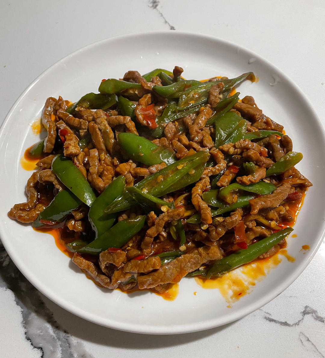 厨师长教你：“青椒牛肉丝”的家常做法，家乡的味道，先收藏了
