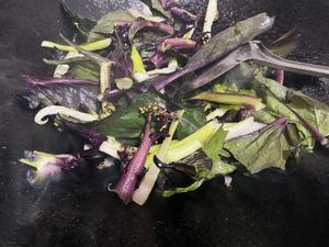炝炒紫菜苔（传说中的红菜苔）的做法 步骤6