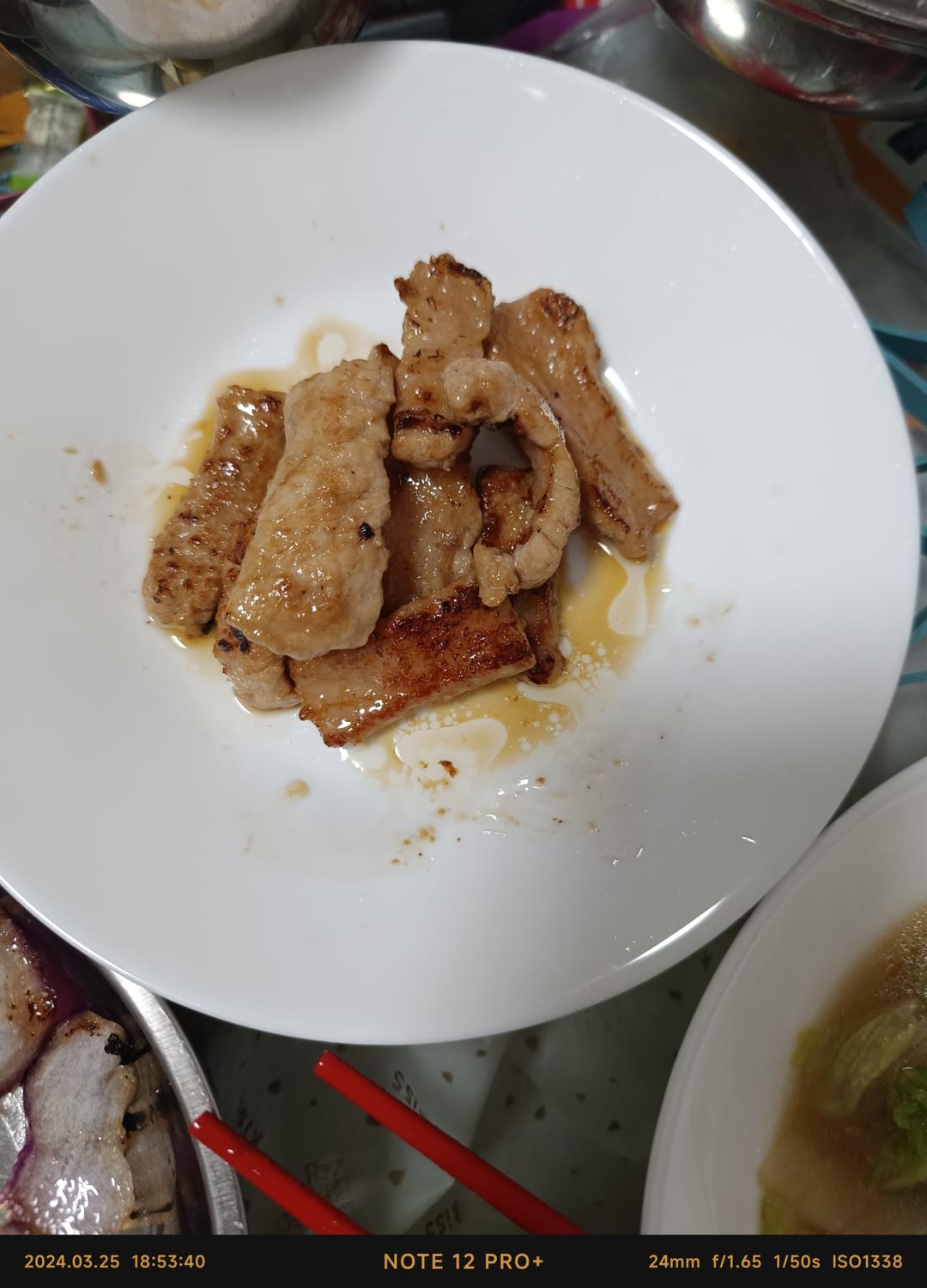 煎猪扒（超简单）和其他的猪扒在这食谱的最下面