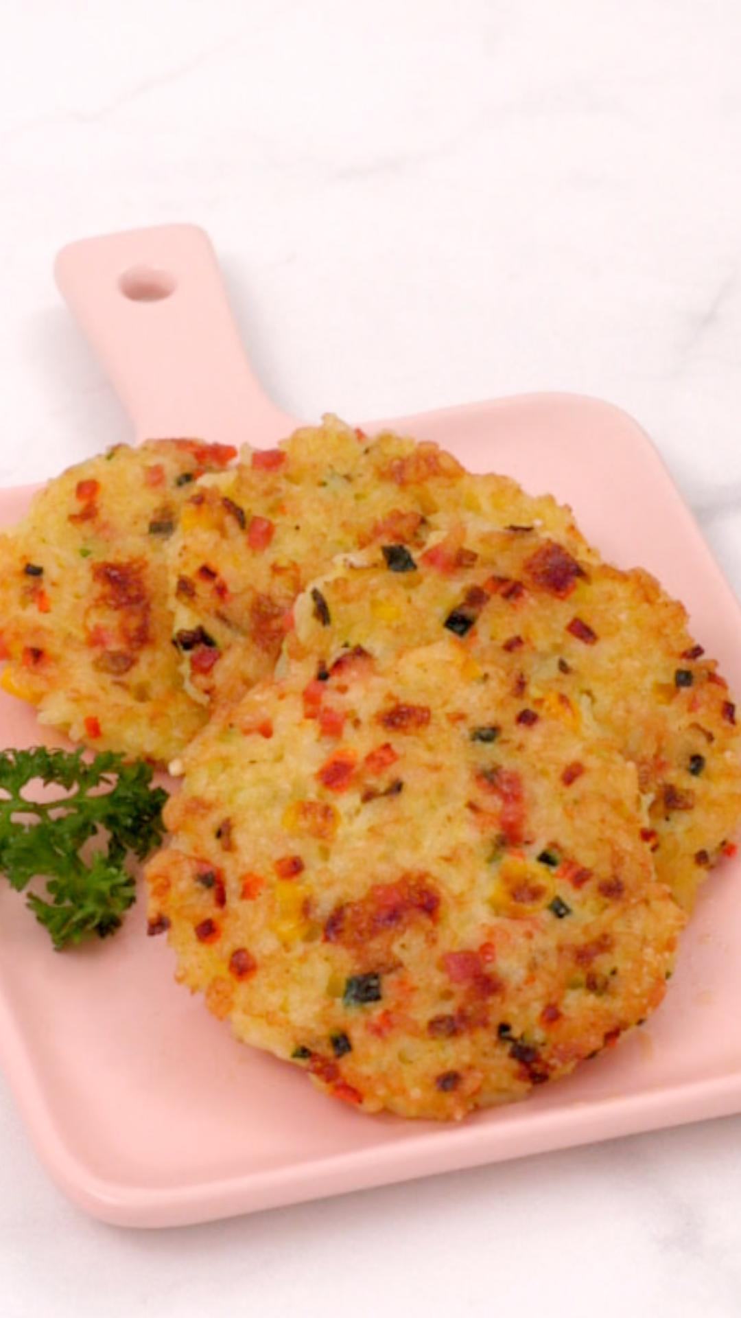 米饭煎饼的做法