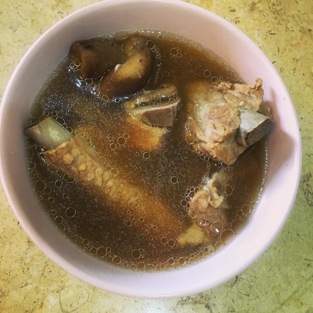 马来西亚肉骨茶（丰富配料版）