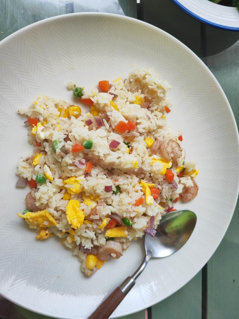 虾仁蛋炒饭