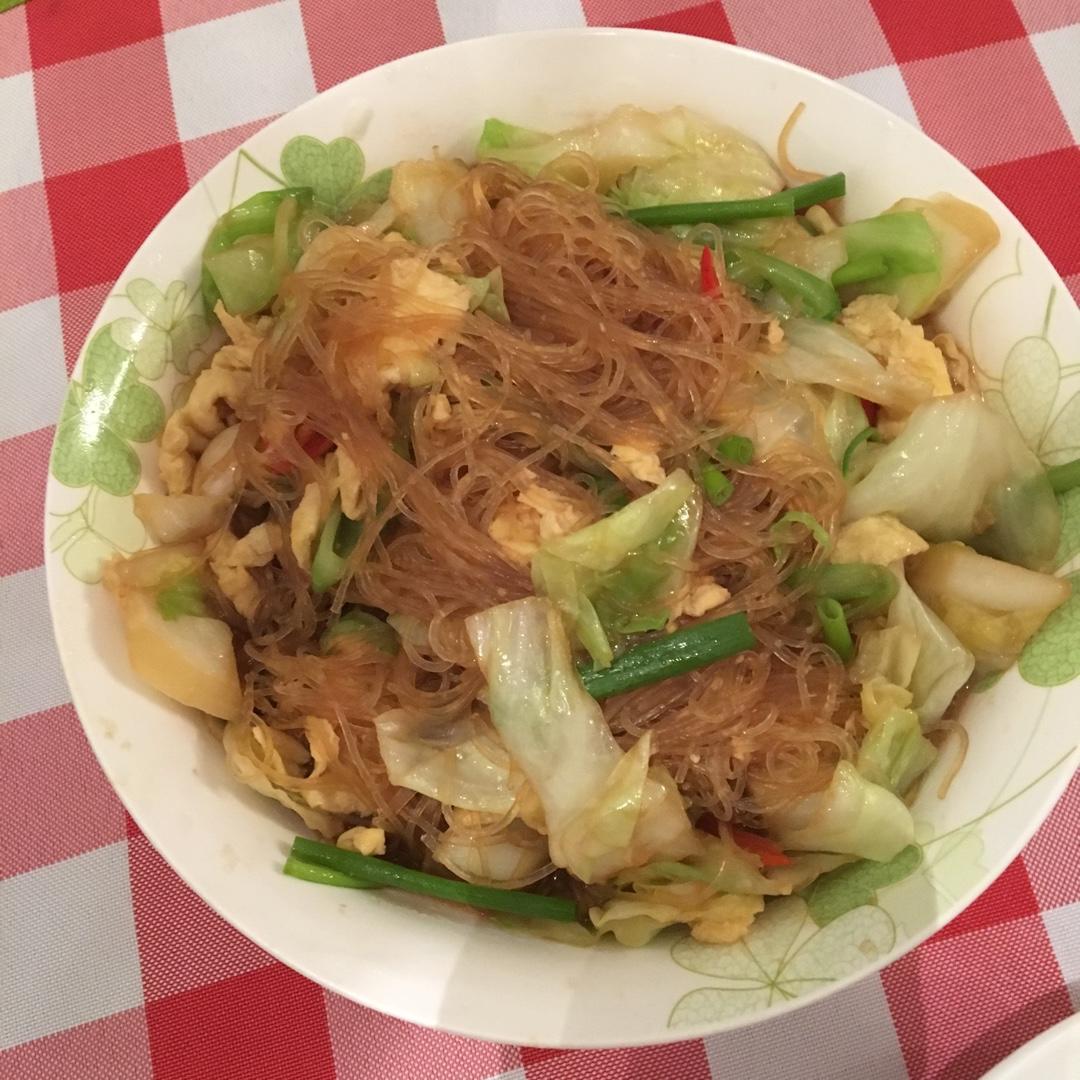 包菜粉丝炒鸡蛋