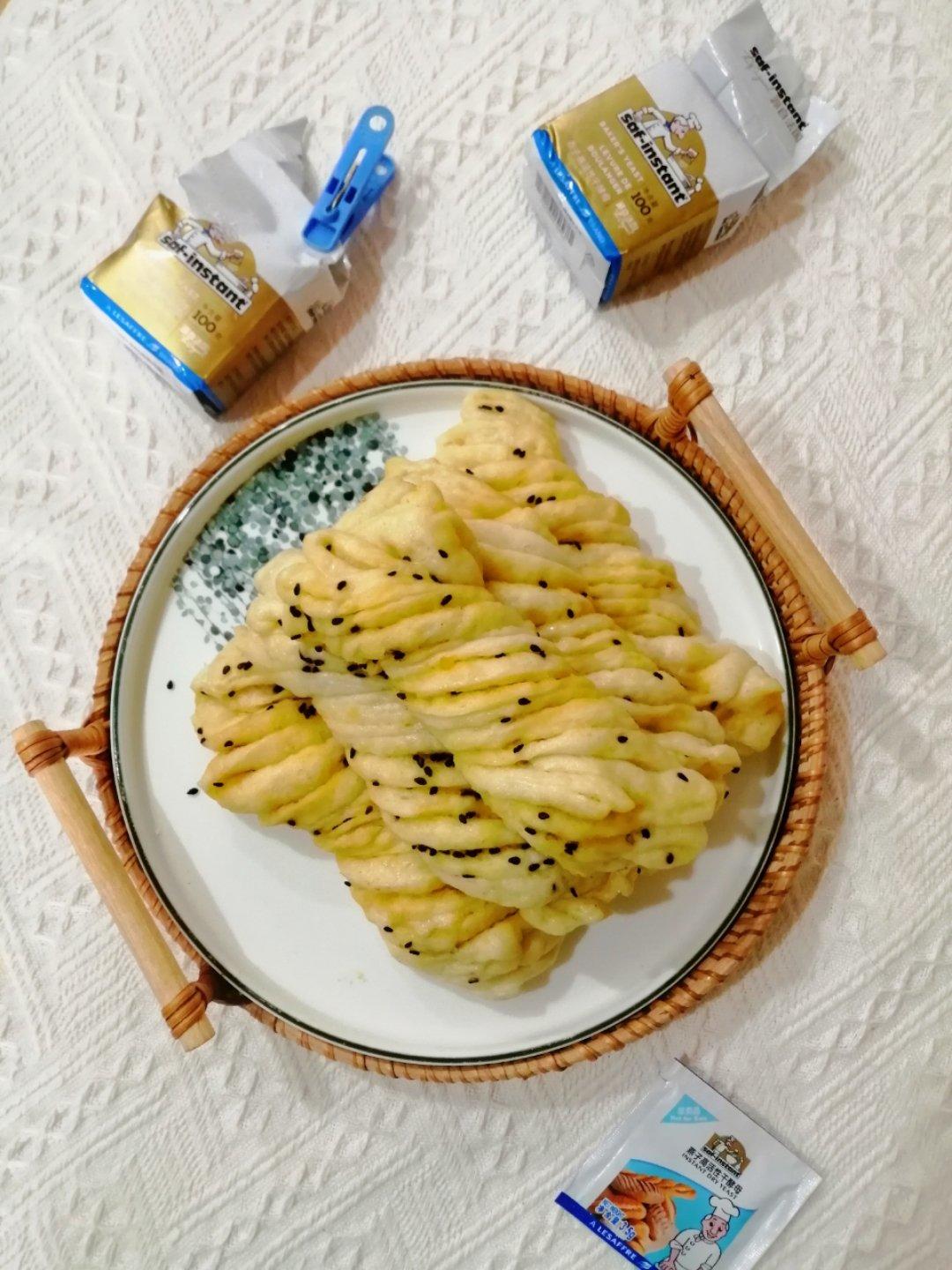 金沙咸蛋黄花卷