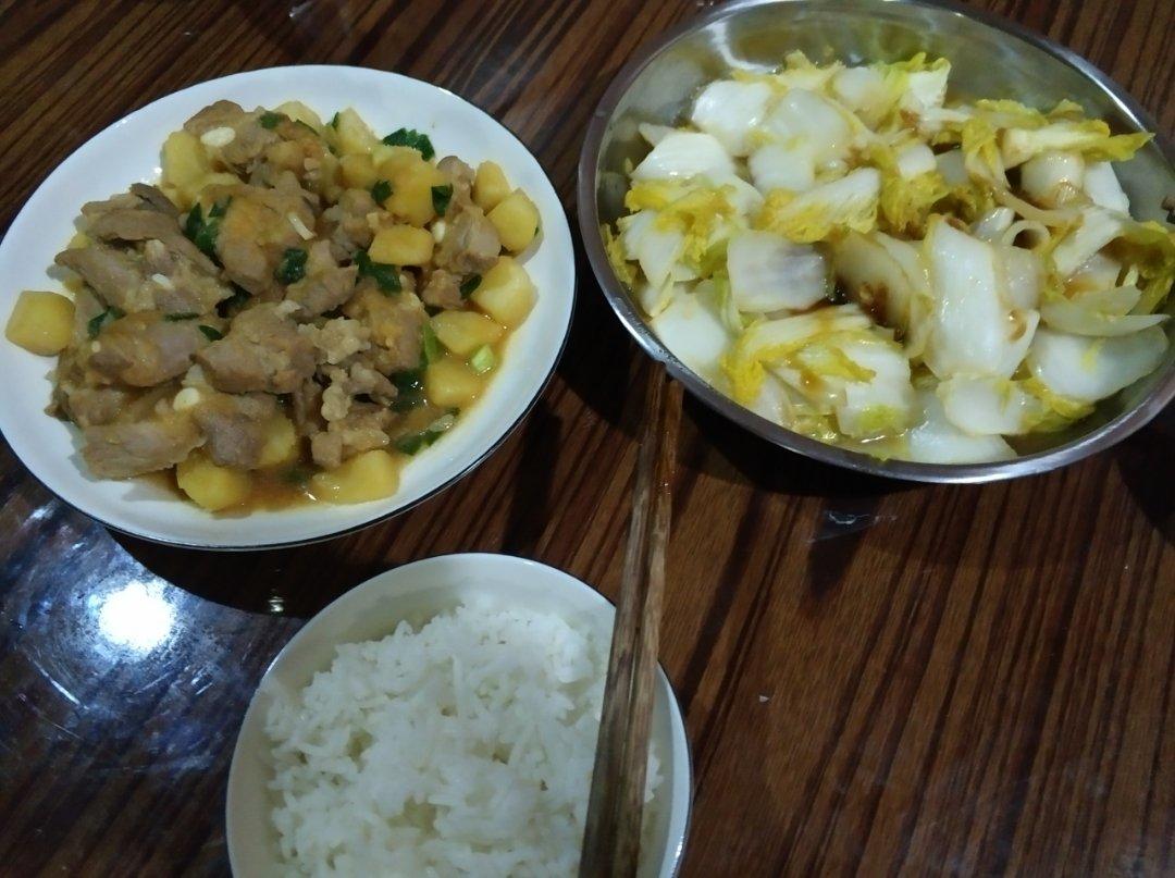 粤式排骨炒土豆