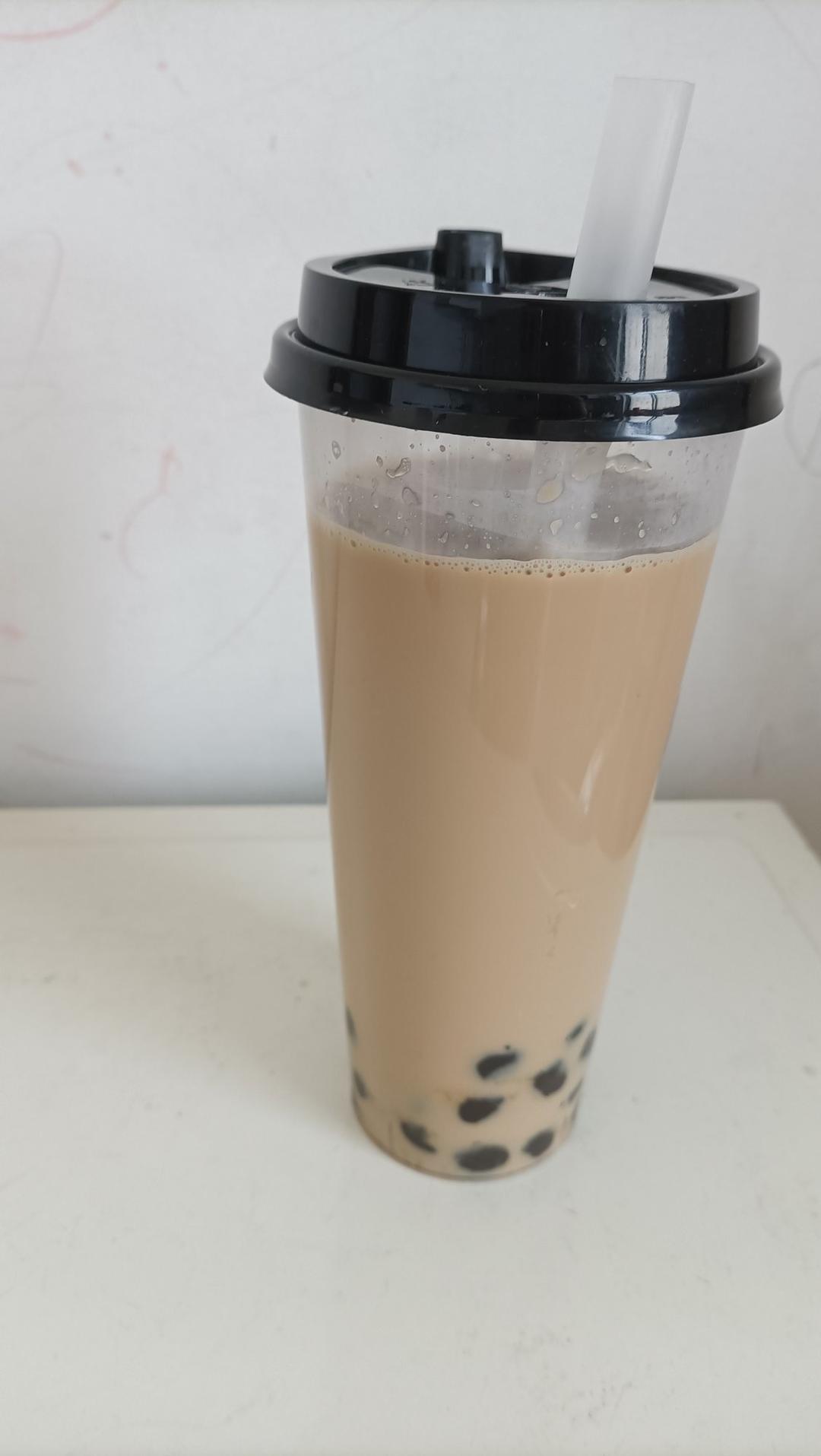 珍珠奶茶的珍珠🌈