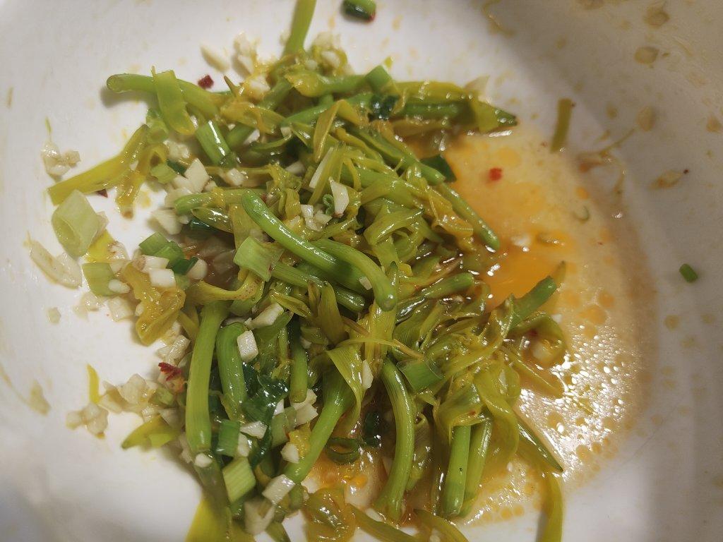 凉拌木耳黄花菜（鲜）