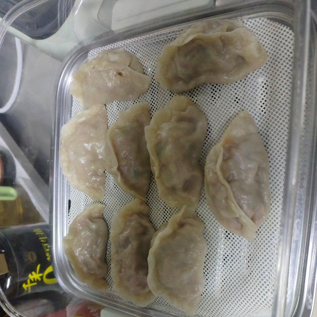 猪肉大葱烫面蒸饺