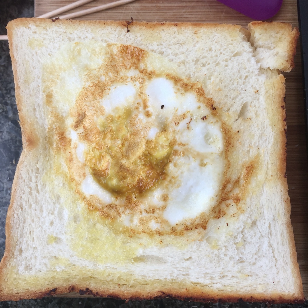 香煎鸡蛋吐司