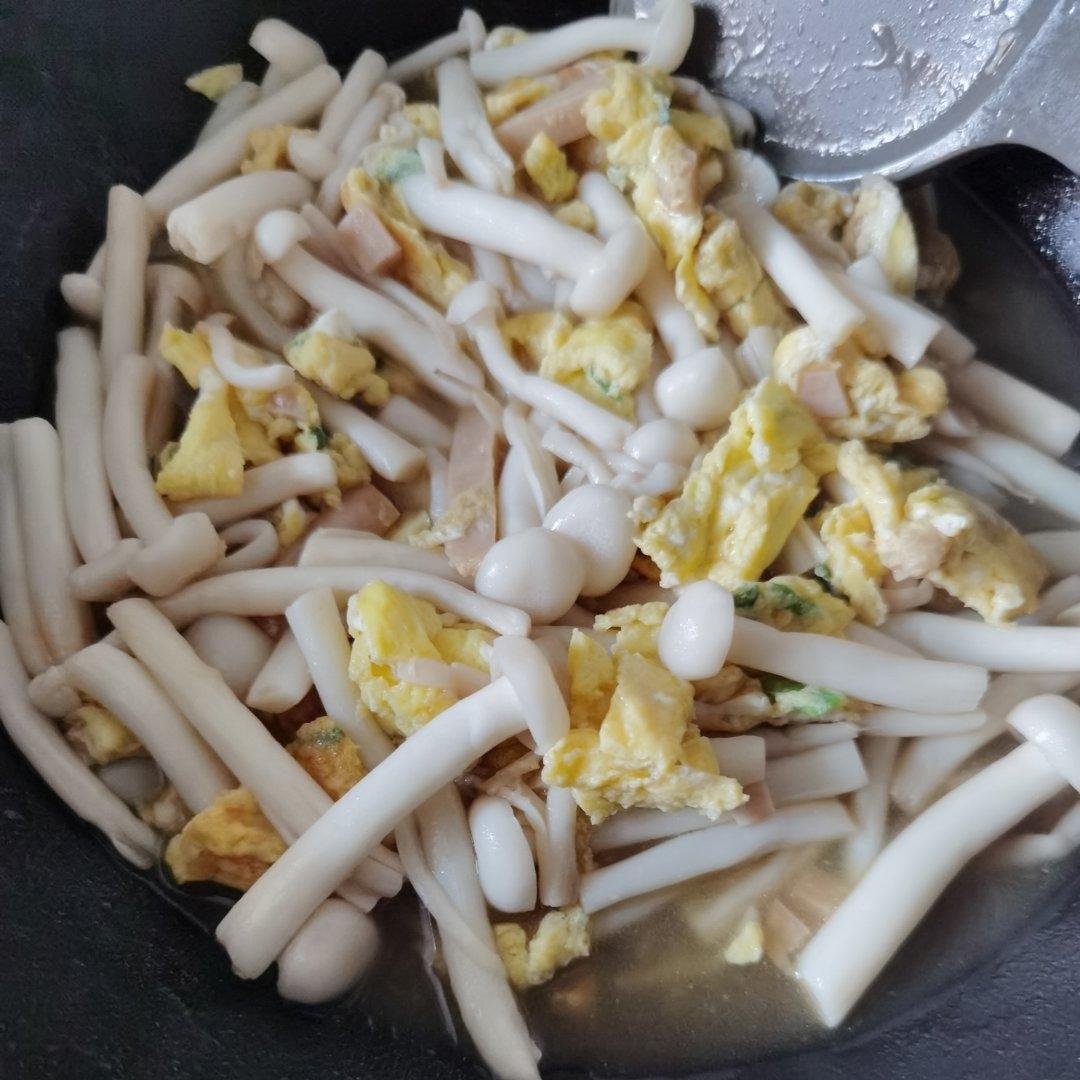 海鲜菇炒蛋