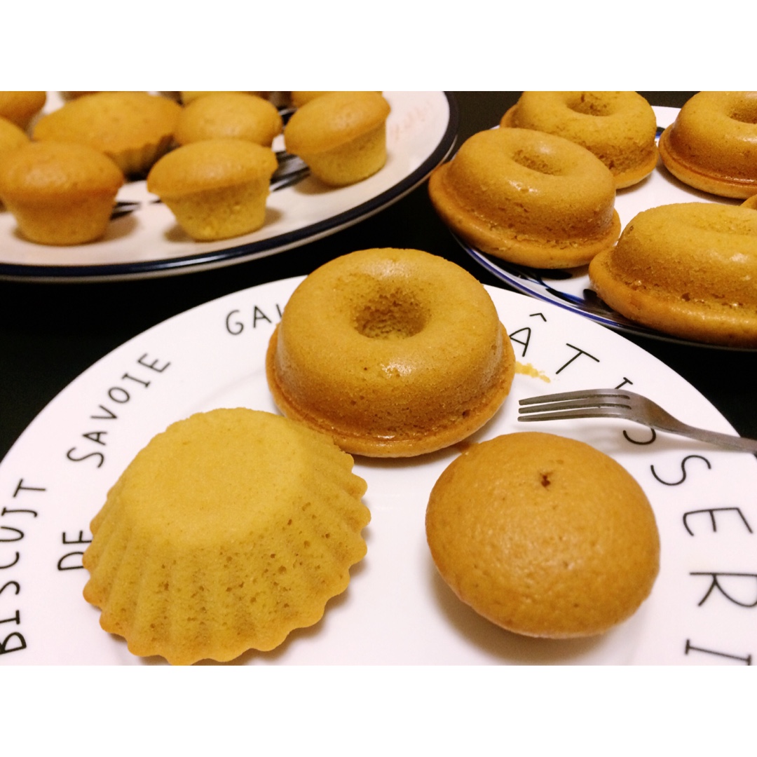 【视频食谱】太妃海盐玛德琳