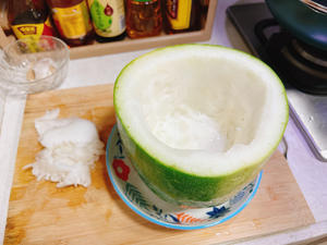 消暑冬瓜盅 广东名菜的做法 步骤2