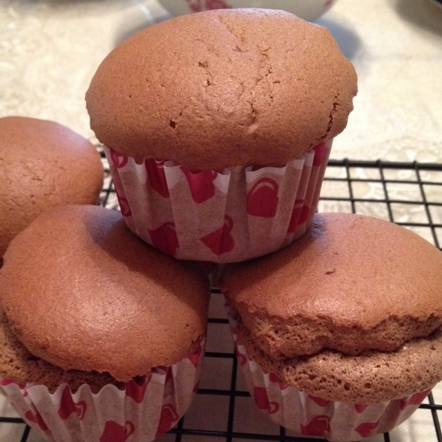 超简单完美戚风蛋糕（6寸2蛋）附打发、翻拌、脱模视频