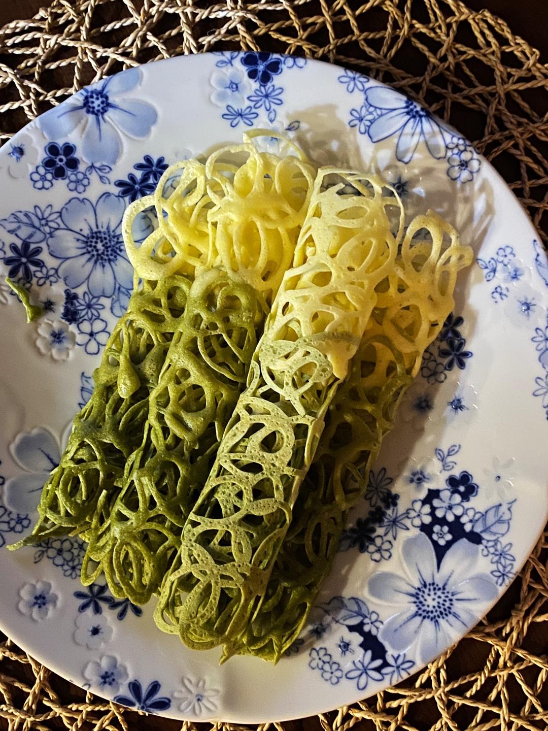 春.蕾丝蛋卷的做法