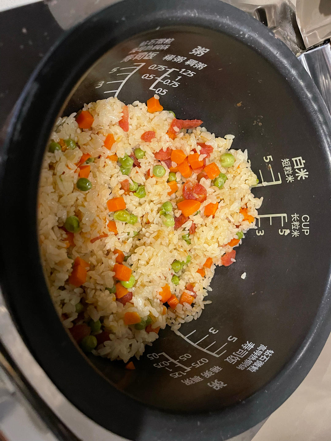 豌豆胡萝卜焖饭