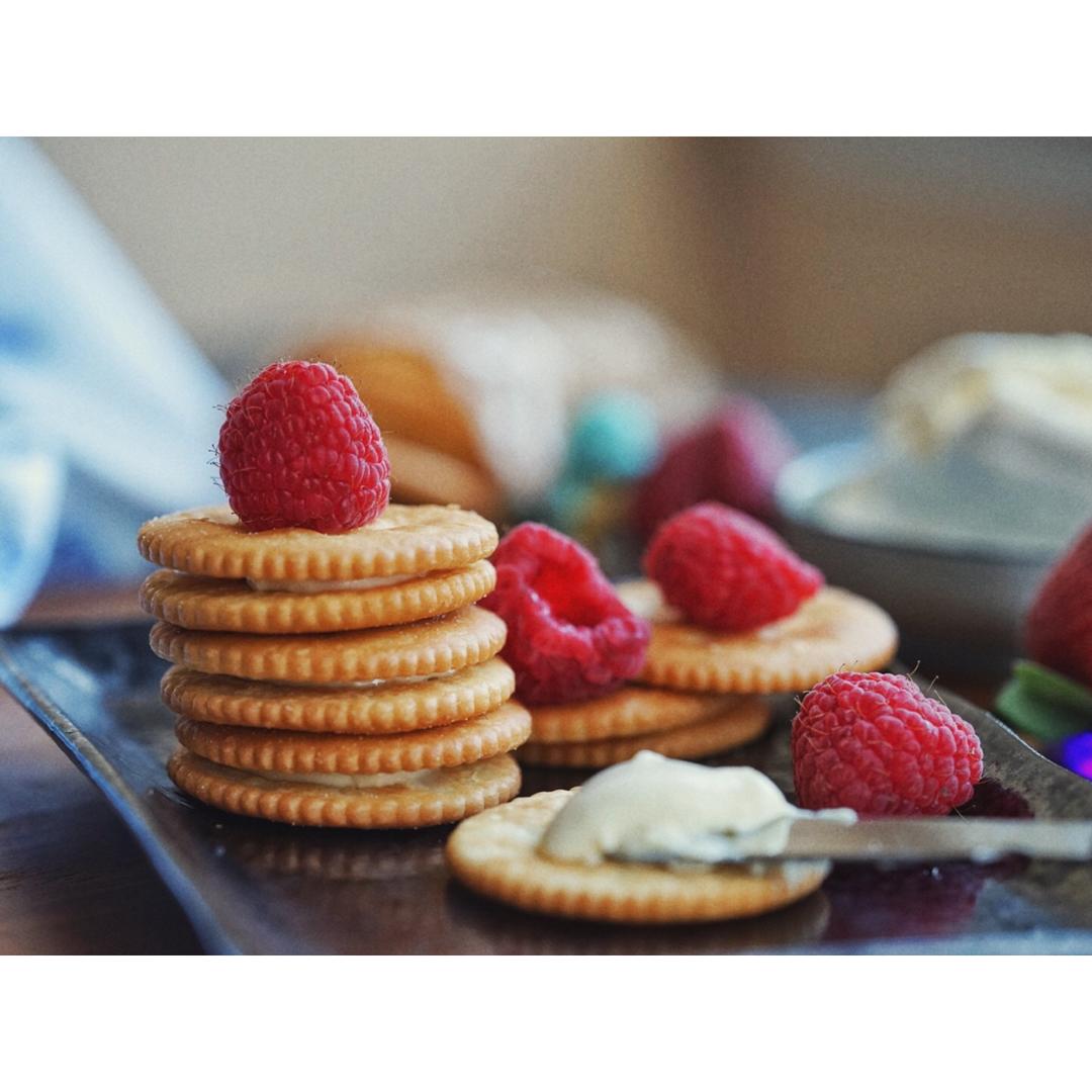 乳酪奶油夹心酥饼（芝士夹心饼干）